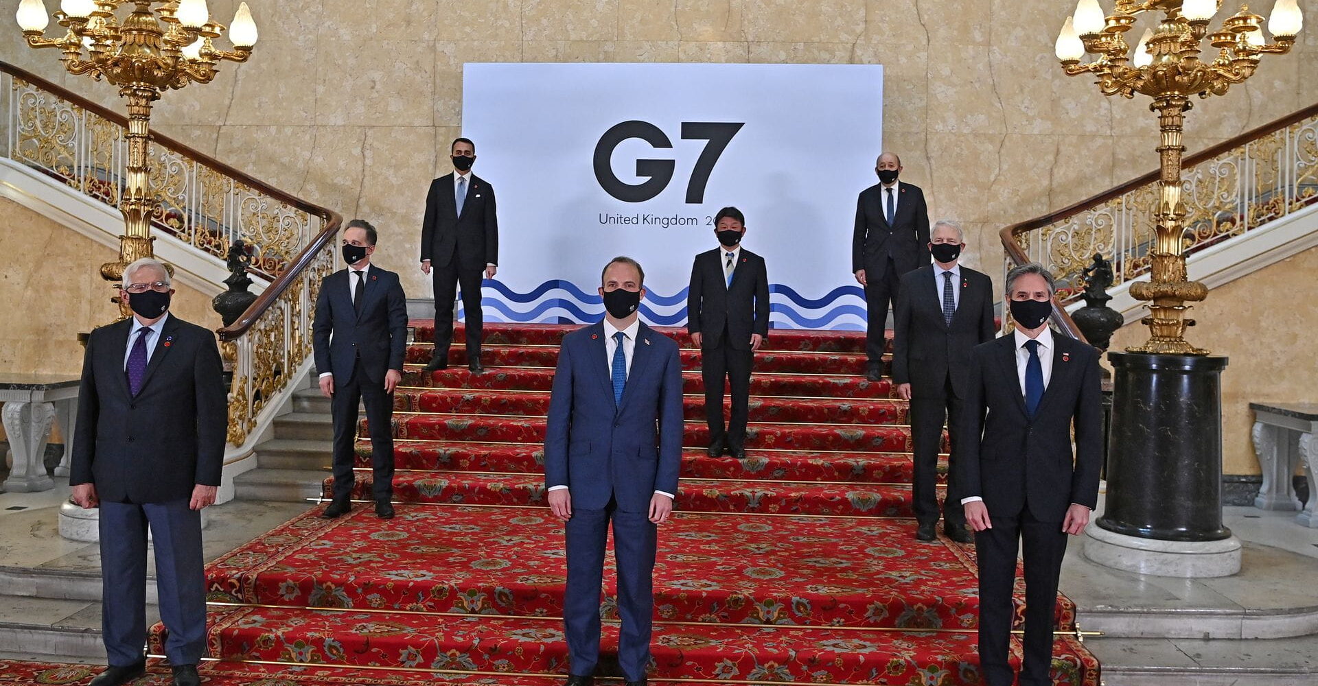 G7 leaders meet in London